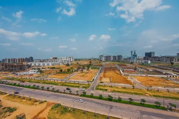 Plot — Plots in a developed sector